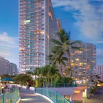 Waikiki Marina Resort At The Ilikai